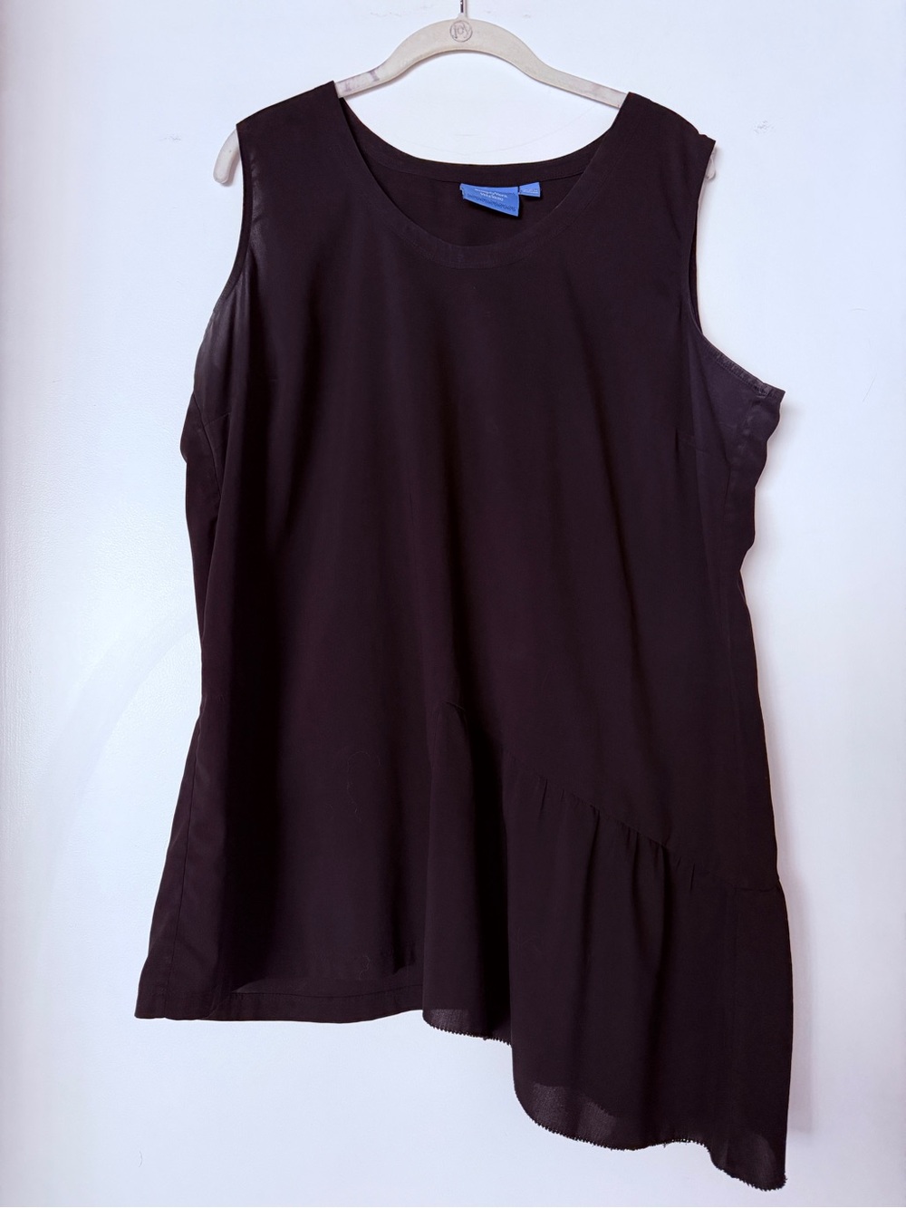Simply Vera Sleeveless Black Women's Top - Minimal Asymmetric Hem, XL